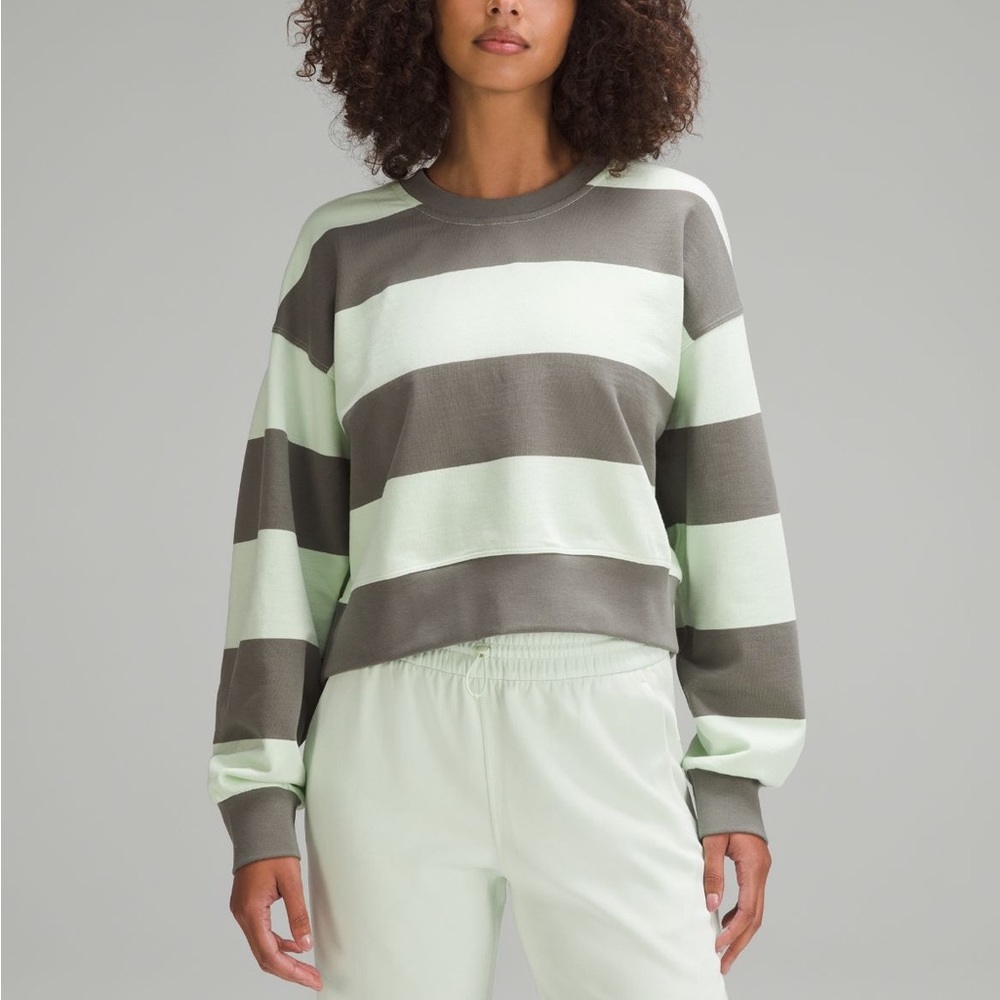 Lululemon perfectly oversized crop crew